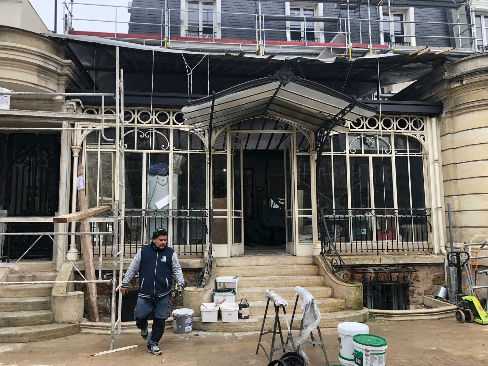 Chantier de façade vitrée sur hôtel particulier